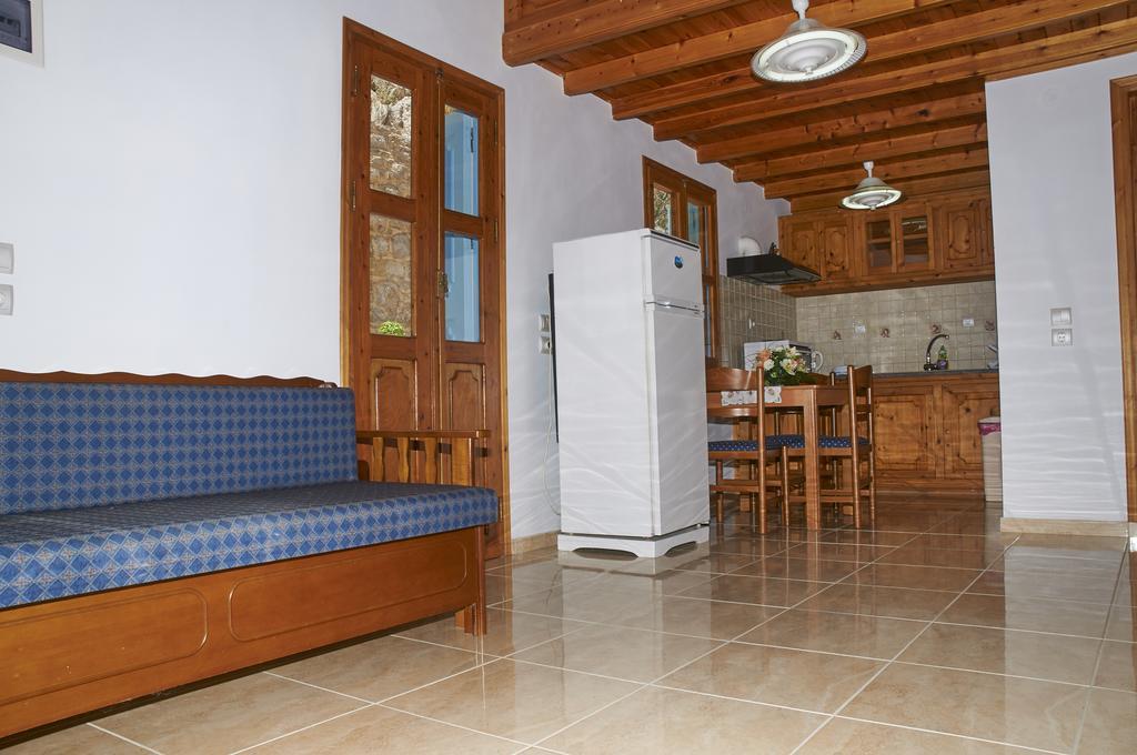 Athina Studios Сими Екстериор снимка